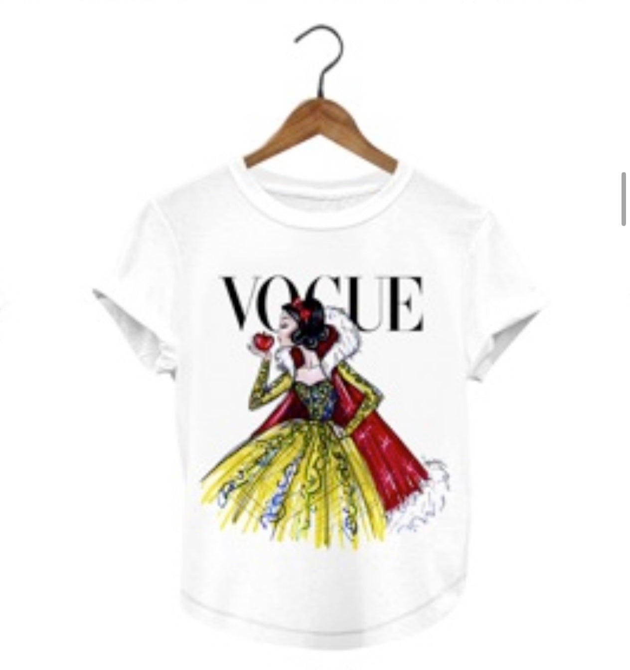 Vogue Princesa Snow White Disney Princess Woman T-shirt - Revolucion Boutique and More
