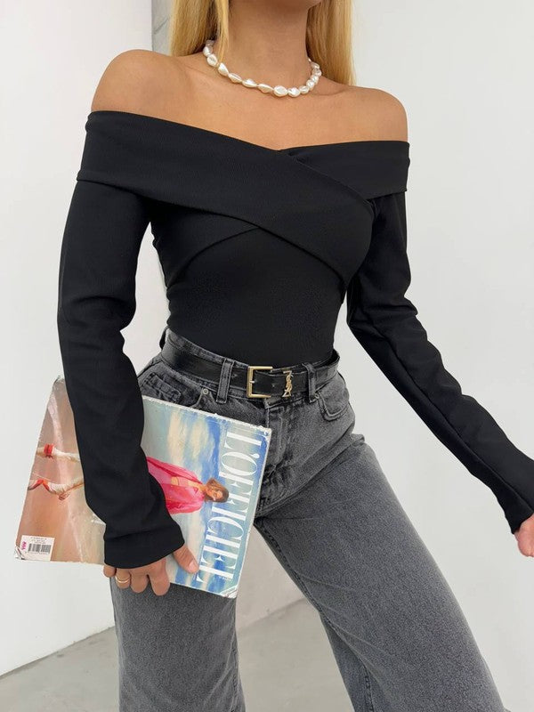 Solid Off-shoulder Top With X-crossed front