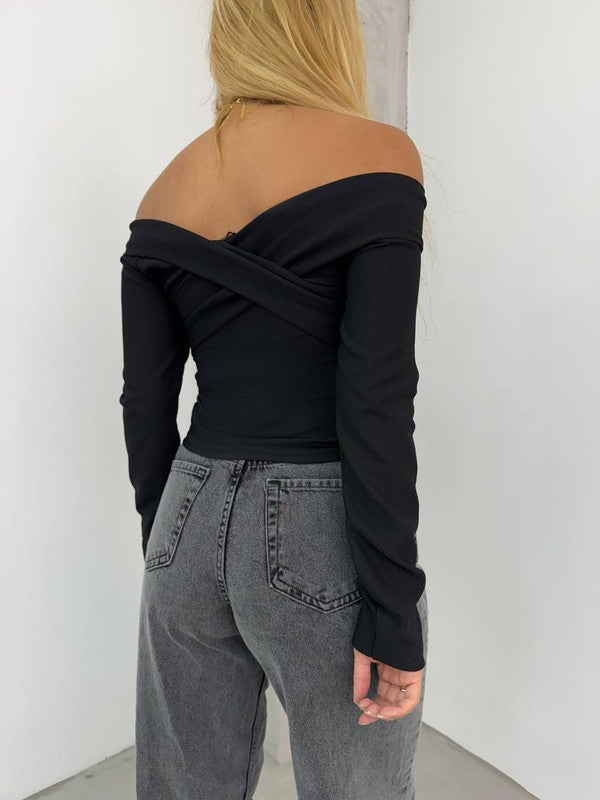 Solid Off-shoulder Top With X-crossed front